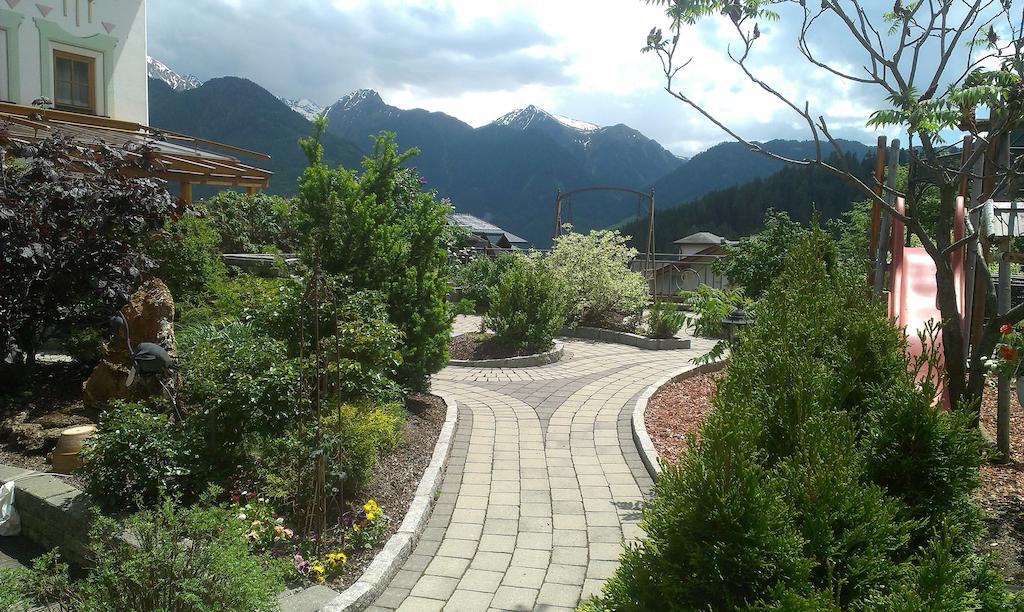 Hotel Garni Romantika Зерфаус Екстериор снимка